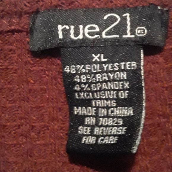 Ladies Cardigan - Picture 2 of 2